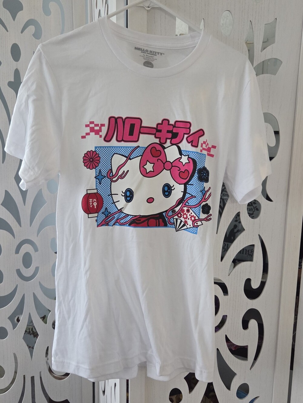 Hello Kitty Sanrio Shirt Womens Medium M NWOT Japanese Anime Graphic White Tee